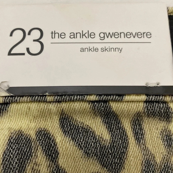 7 For All Mankind NWT Cheetah Print The Ankle Gwenevere Ankle Skinny Jeans 23 - Picture 4 of 5